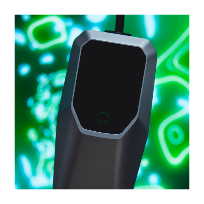 Bedien de AXAL Power easyplug eenvoudig met het geïntegreerde scherm en slimme laadopties.