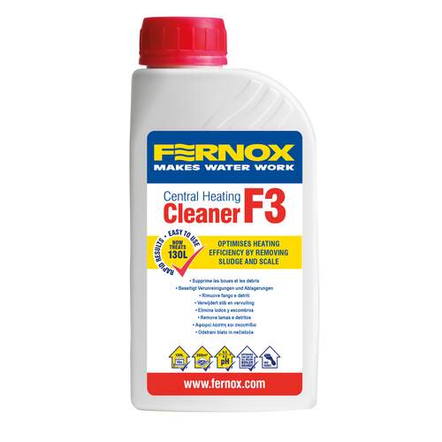 Voorzijde van de Fernox Cleaner F3 500ml – krachtige reiniger voor CV-systemen.